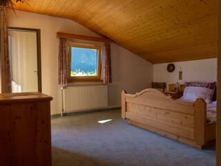 Wohnung 1 - Schlafzimmer