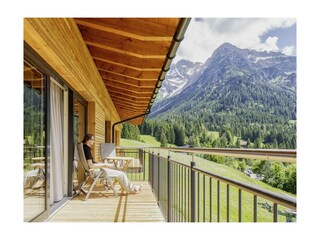 Traum-Blick von einem Panorama-Balkon