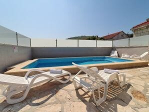 Villa Ivana - Three-Bedroom Villa with Private Pool - Korcula (Stadt) - image1