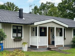 Holiday house 7 person holiday home in Hagby - Halltorp - image1