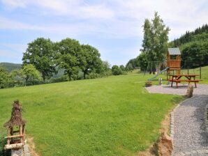 Jolie maison de vacances à Hampteau avec jardin - Hotton - image1