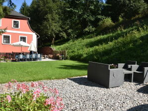 Vakantiehuis Mooi groepshuis voor zowel winter als zomer midden in het natuurgebied Krkonose - Rudnik - image1