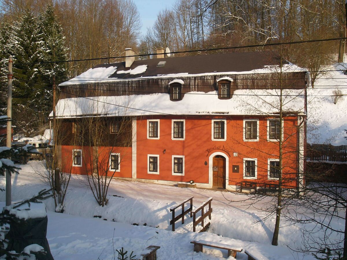 Ferienhaus Rudnik Außenaufnahme 1