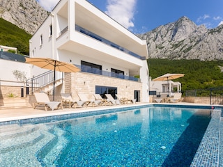 Villa Baška Voda Außenaufnahme 4