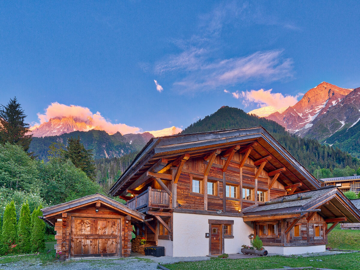 Chalet Anchorage