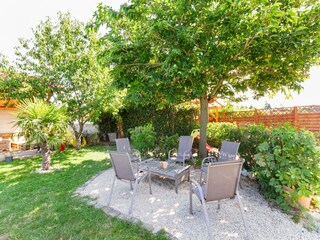 Ferienhaus La Pacaudière Außenaufnahme 8