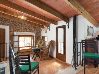 Villa Santa Maria del Camí Caratteristiche 50