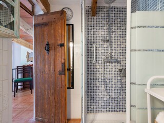 Villa Santa Maria del Camí Caratteristiche 53