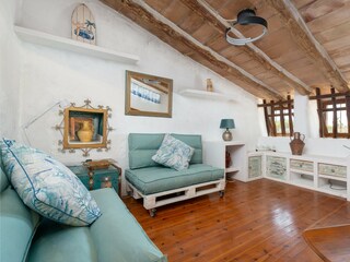 Villa Santa Maria del Camí Caratteristiche 56