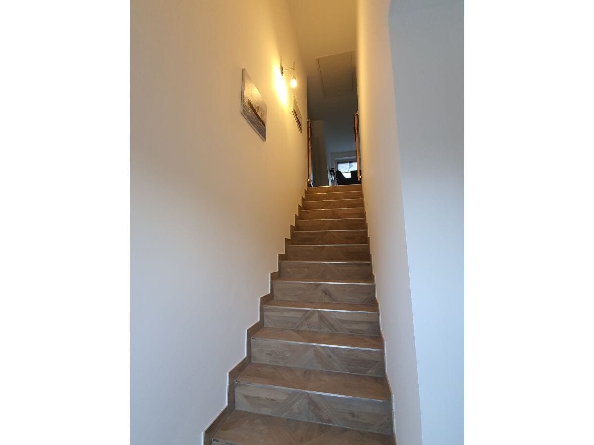 Treppe für die Obergeschoss Wohnung