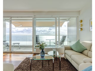 Wohraum mit Nordseeblick