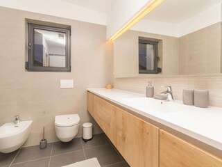 Holiday apartment Njivice Features 32