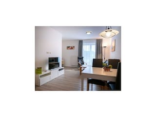 Apartment Orth Features 13