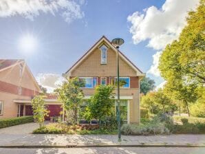 Holiday house Comfy holiday home in Hoorn with French balcony - Hoorn - image1