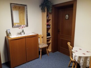 App. mit 2 Schlafräume Vorraum mit Gardarobe