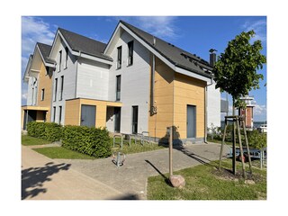 WEISSES HAUS PLAU
