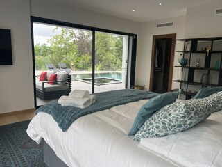 Villa Roquefort-les-Pins Features 27