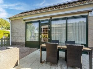 Leuk vakantiehuis in Baarland met een terras - Baarland - image1