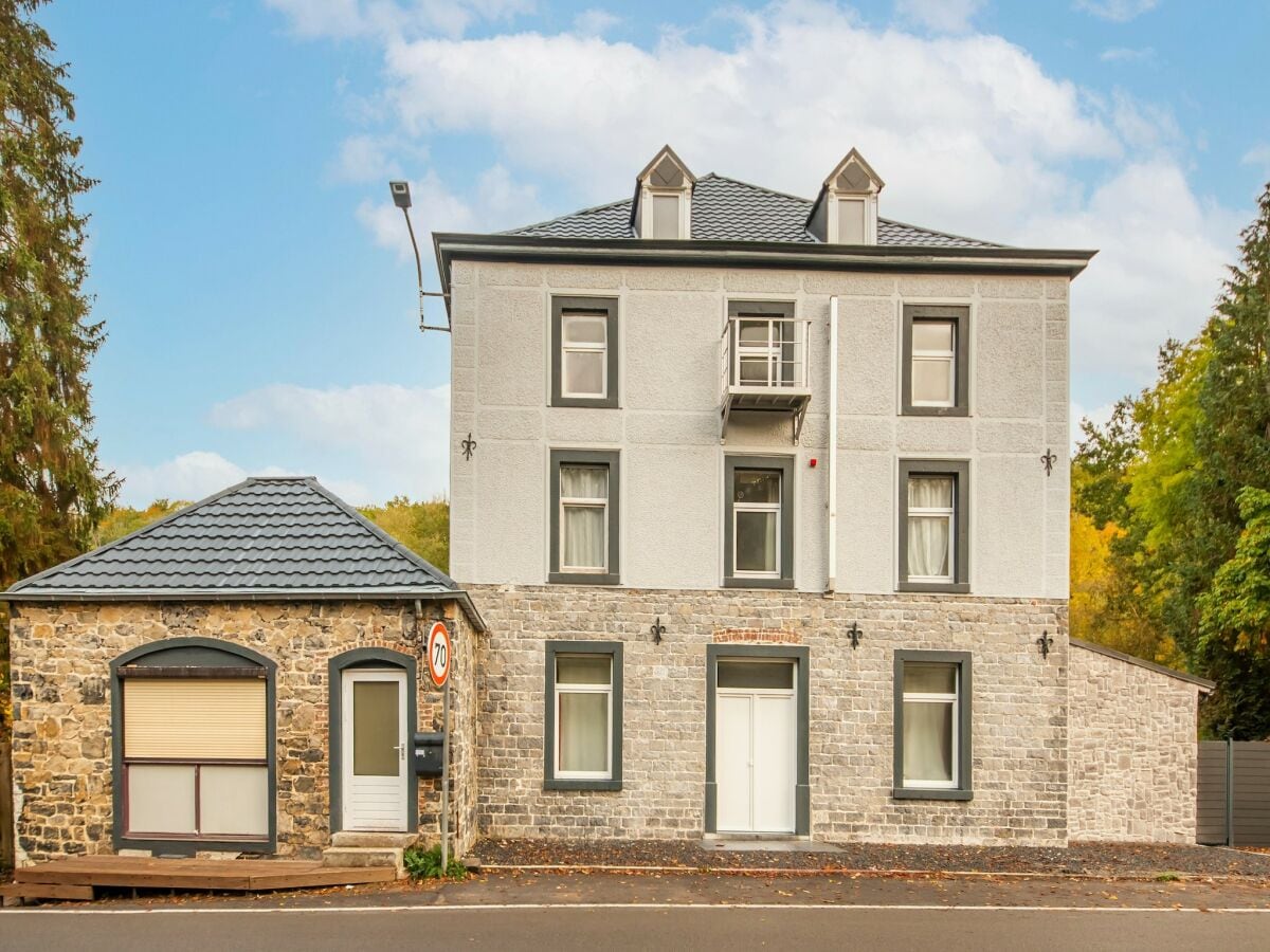 Ferienhaus Maredret Außenaufnahme 1