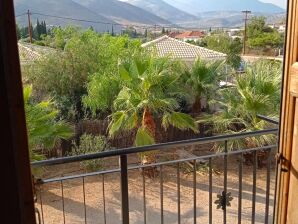 Traditioneel appartement in Galaxidi met terras - Centraal Griekenland - image1