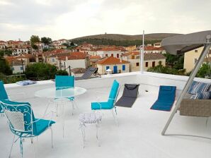 Holiday house Spacious holiday home in Galaxidi with garden - Greece - image1