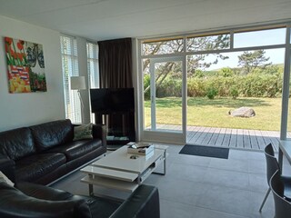 Wohnzimmer und Garten