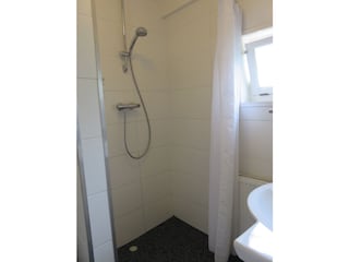 Holiday house Julianadorp Bathroom 18