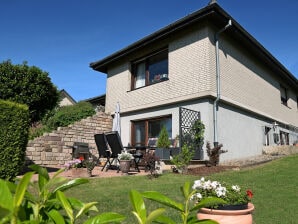 Apartment Sonnige Wohnung in Bad Driburg mit Garten - Nieheim - image1