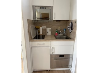Kitchenette mit Spülmaschine