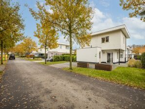 Moderne villa bij Harderwijk met bubbelbad - Biedhuizen - image1