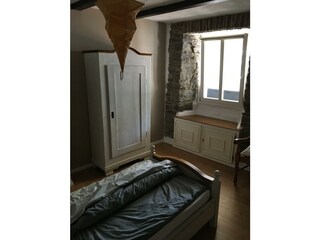 Kleiderschrank_Einzelschalfzimmer