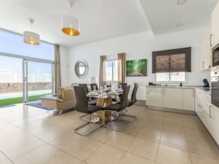 Villa Playa Blanca Features 11