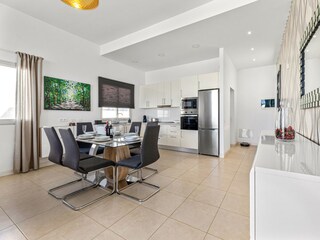 Villa Playa Blanca Features 12