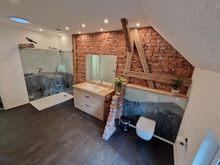 Badezimmer DG