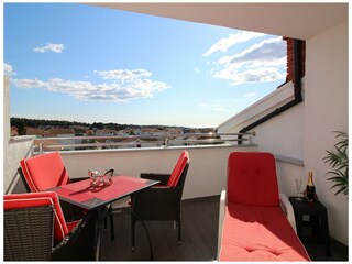 Balkon mit Bestuhlung