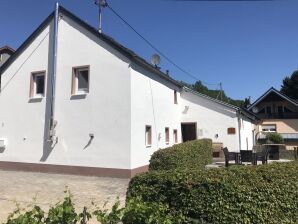 Holiday house Eifel farmhouse - Pluetscheid - image1