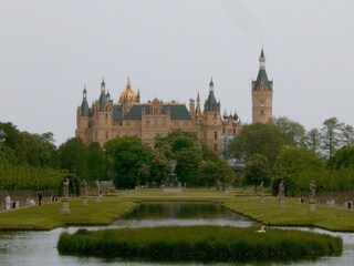 Castle with garden in Schwerin