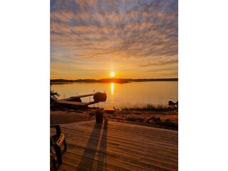 traumhafter Meerblick bei Sonnenaufgang