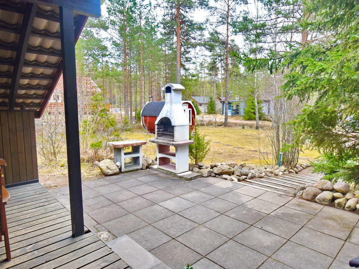 Blick von der Veranda in den Garten