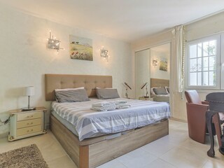 Villa La Mairena Features 44