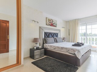 Villa La Mairena Features 47
