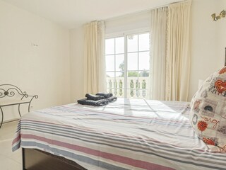 Villa La Mairena Features 40