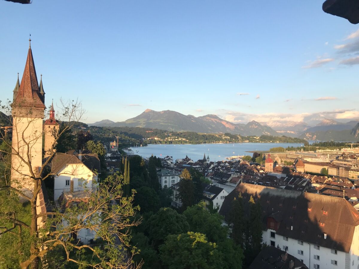 Blick vom Männliturm gegen Südost mit Rigi und See