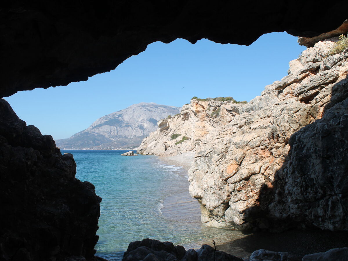 Blick aus der Grotte am Kaladakia