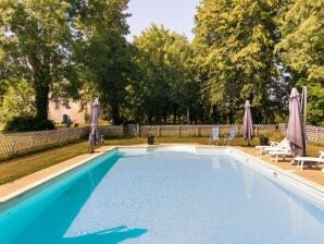 Ferienpark Erbliches Schloss in Chaleix mit Gemeinschaftspool - La Coquille - image1