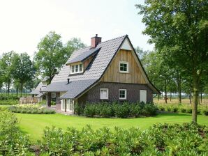 Parque vacacional Wunderschöne Villa in Hellendoorn mit Garten