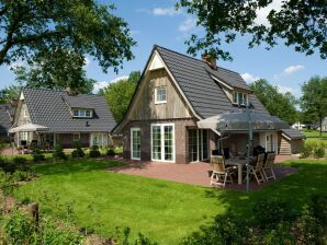 Vakantiepark Prachtig huis met een bubbelbad in een natuurrijke omgeving - Lemele - image1