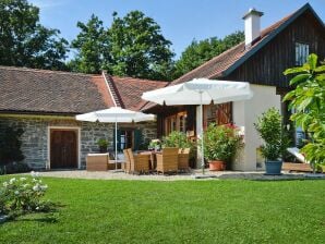 Holiday house Landhaus Austria mit Privatpool - Fehring - image1