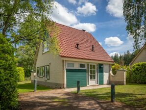 Parc de vacances Maison de vacances à Hellendoorn avec terrasse - Hellendoorn - image1