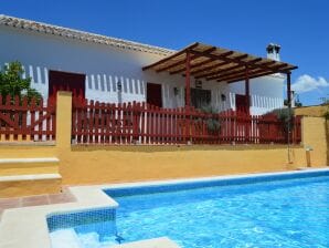 Ferienpark Spanischer Bauernhof mit eigenem Pool in Andalusien - Algarinejo - image1